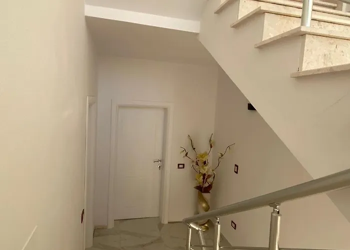 Cepeli Casa de hóspedes Golem (Tirana)