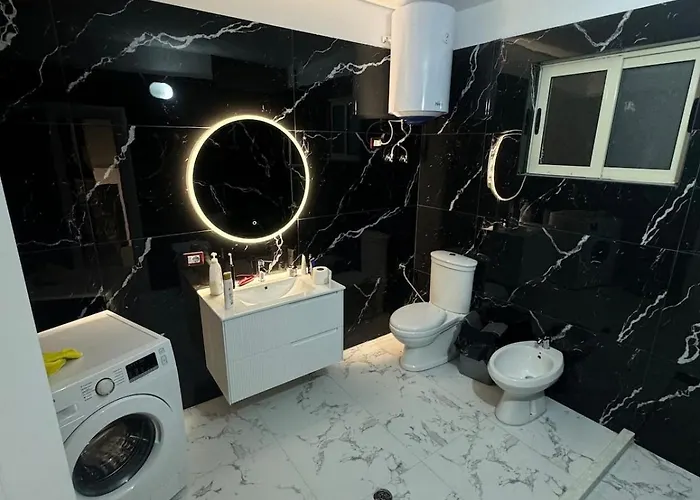 Cepeli Golem (Tirana)