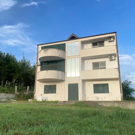 Cepeli * Golem (Tirana)