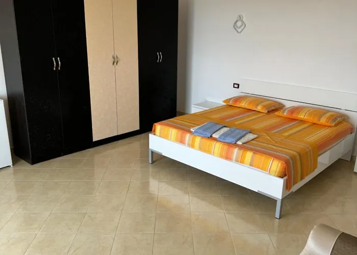 Cepeli * Golem (Tirana)